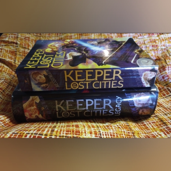 Keeper of the Lost Cities Legacy books by Shannon Messenger - Picture 7 of 9